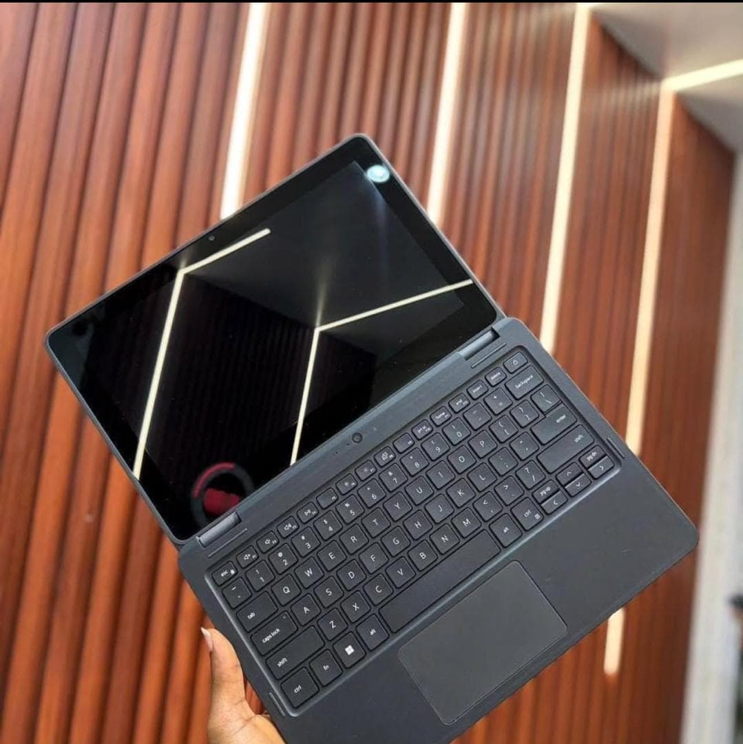 Dell latitude 3120 view 3